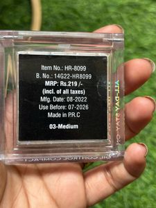 Hilary Rhoda Oil Control Compact Medium Shade