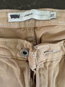 Skin colour Lavi’s  jeans