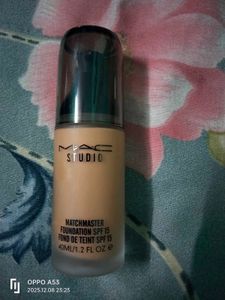 MAC Studio Fix Foundation - NC45