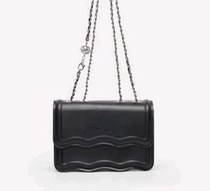 Solid box Shoulder Bag 🛍️