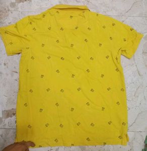 Yellow Collar Tshirt
