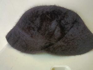 Fluffy Brown Hat it&#39;s like new n imported quality