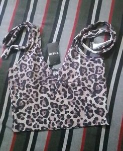 Leopard Print Crop Top Size XXL 1.07m