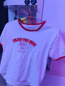 White Tee (Enjoy The Now )