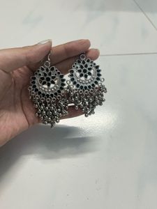 4 Beautiful Earrings