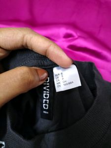 H&amp;M Crop Tshirt