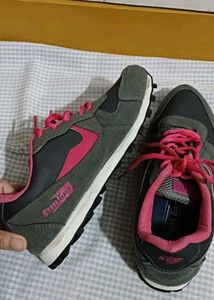 Grey-pink Sports Shoes