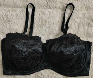 🖤 Black Lace Strapless Bra by FINE LINES 🖤