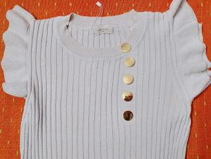 Stylish White Top✨