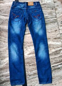A Jeans without Button.