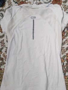 Decathlon Sports Wear Tshirt For Women