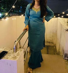 Embroidered Green Kurta