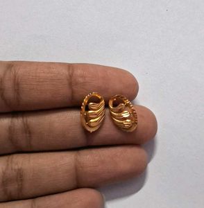 Gold Tone Oval Earrings