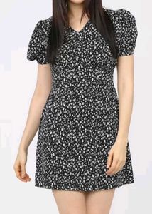 B&amp;W Floral Fit and Flare dress with puffy sleeves