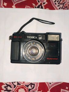 Yashica MD-35F Motorwind Camera