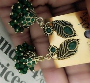 Green Stud Like Jumka