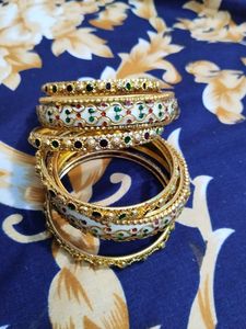 Metal Bangles Set
