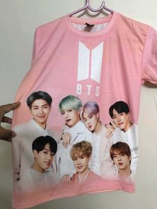 NEW BTS ARMY KPOP TSHIRT 🩷