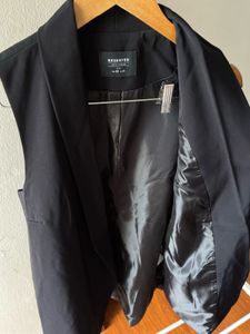 RESERVED OPEN-FRONT LONGLINE BLAZER