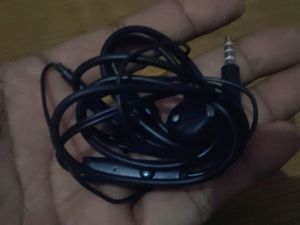 brand new vivo handsfree just rs.160
