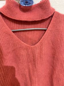 Pink Woolen Neck Cut Sweater With Black Inner