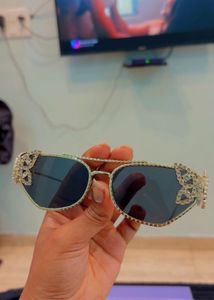 🇮🇹 Gucci Imported Rhinestone Sunglasses
