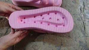 Cute Pink Flower Slides