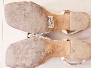 Aldo Off White Sandal