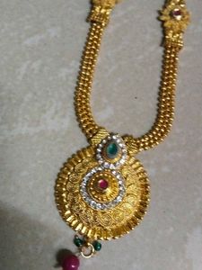 Gold-toned Necklace