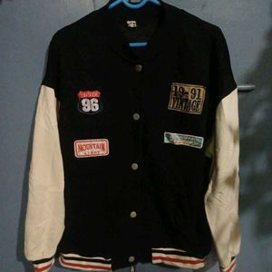 ⚫️✨️Vintage Varsity Jacket