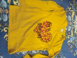 Cute Yellow New Tee for 4-6 years girl