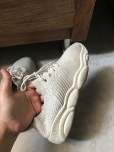 Sports shoes can go with any outfit