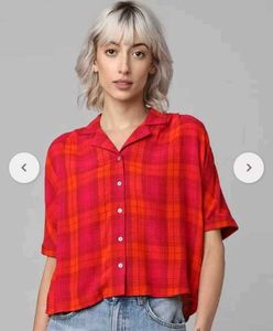 Checked crop shirt with Lapel collar