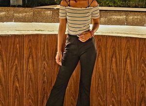 Offshoulder Crop Top