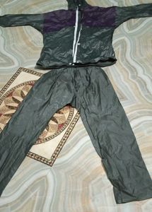 Raincoat Baniya Hai Double Excel Ha