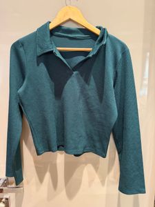 Green Long Sleeve Crop Top