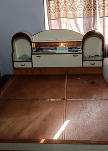 Double Bed With Storage