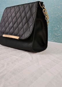 WOMEN SLING BAG
