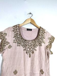 Peach Embroidered Kurta (Women&#39;s)