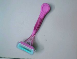 Full body Hair Removal Razor 🪒 And Eyeliner