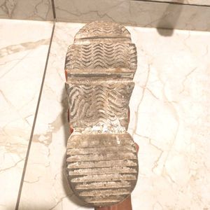 Sneakers + Free Delivery