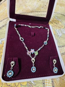 Sparkling Floral Jewelry Set