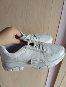 HEEL WHITE SHOES