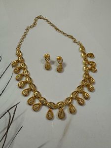 Gold-toned Necklace &amp; Earring Set