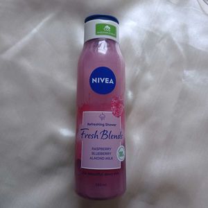 NIVEA Fresh Blends Refreshing Shower Gel