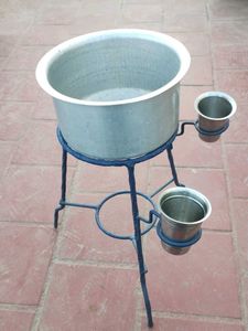 Mitti Ka Pot Stand