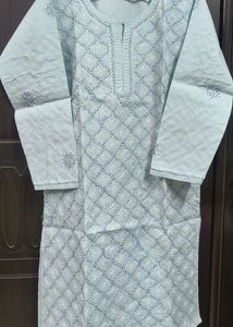Cotton Chikankari Kurti