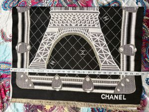Chanel Eiffel Tower Scarf Semi Winter ❄️