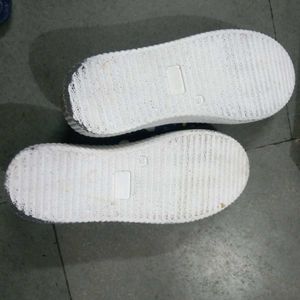 BLUE SNEAKERS FOR GIRLS