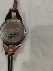 Elegant Brown Women&#39;s Watch